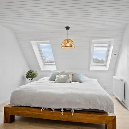 2 Bedroom Amazing In Apartment Middelfart